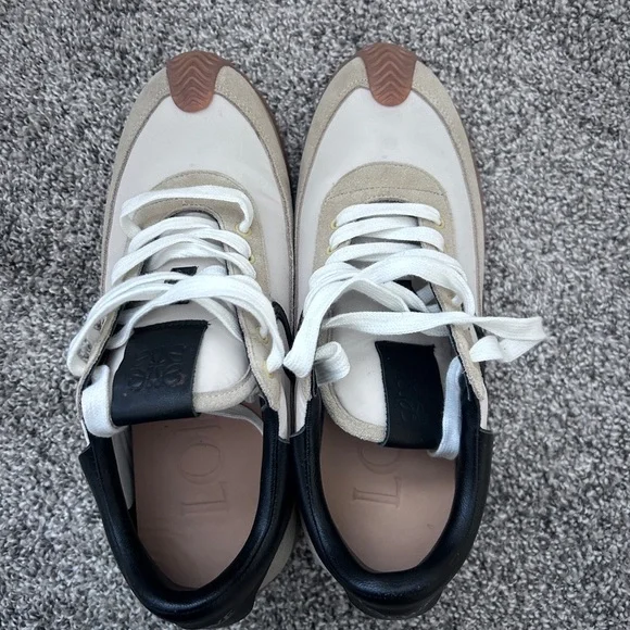 [NEVER WORN] Loewe Women's Cream and Black Sneakers - Picture 2 of 5